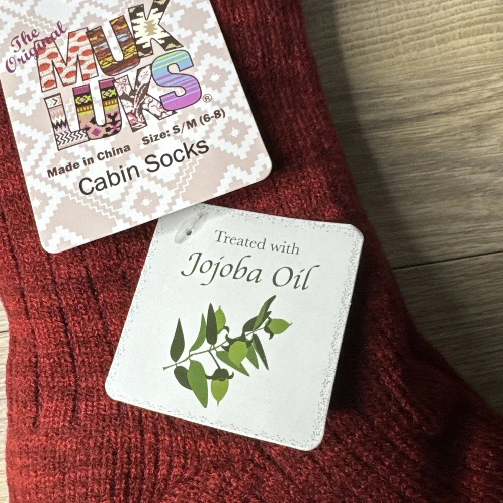 MUK LUKS Cabin Socks Red Grippy Sherpa Cozy Tall Slipper‎ Gift Giving Small 6-8